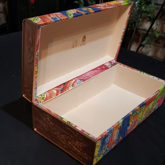 Colorful Patterned Storage Box - Picture 3 of 7